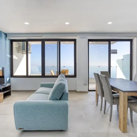 Apartament Seafront Apt, In The Centre Of Sliema, Opp By 360 Estates Sliema