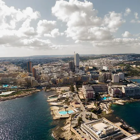 Apartament Seafront Apt, In The Centre Of Sliema, Opp By 360 Estates Sliema