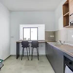 Seafront Apt, In The Centre Of Sliema, Opp By 360 Estates סליאמה
