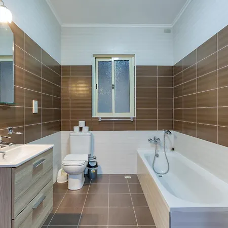 Seafront Apt, In The Centre Of Sliema, Opp By 360 Estates * 슬리에마