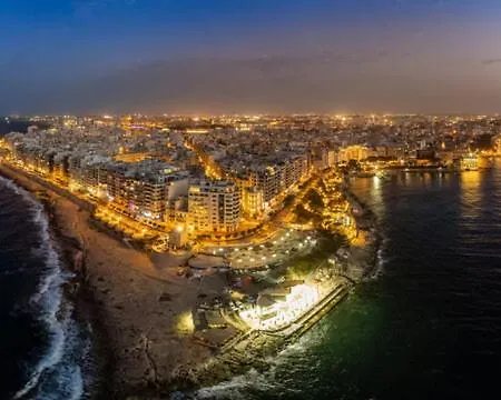 Appartamento Seafront Apt, In The Centre Of Sliema, Opp By 360 Estates Sliema