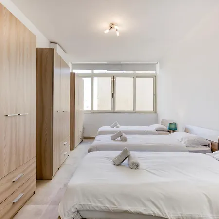 Seafront Apt, In The Centre Of Sliema, Opp By 360 Estates *