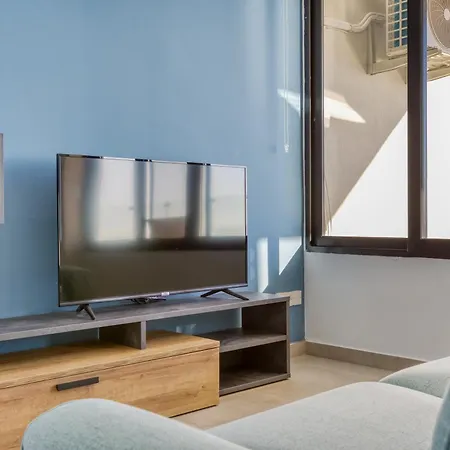 Seafront Apt, In The Centre Of Sliema, Opp By 360 Estates *