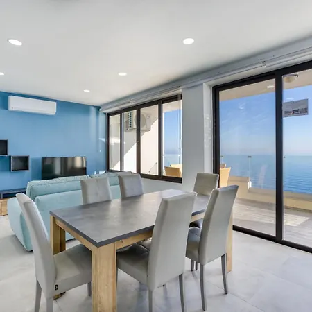 Seafront Apt, In The Centre Of Sliema, Opp By 360 Estates Apartmán *